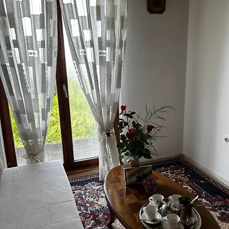 بيت للعطل Oaza Mira