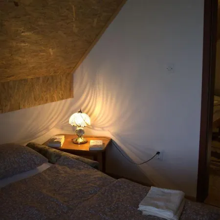 Oaza Mira فيسوكو